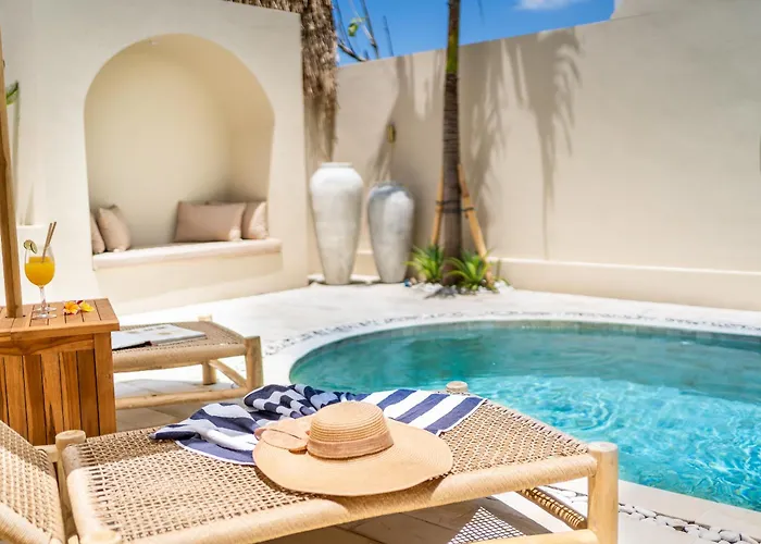 Amani 4 New, Luxury, Mediterranean, Private Pool, * チャングー